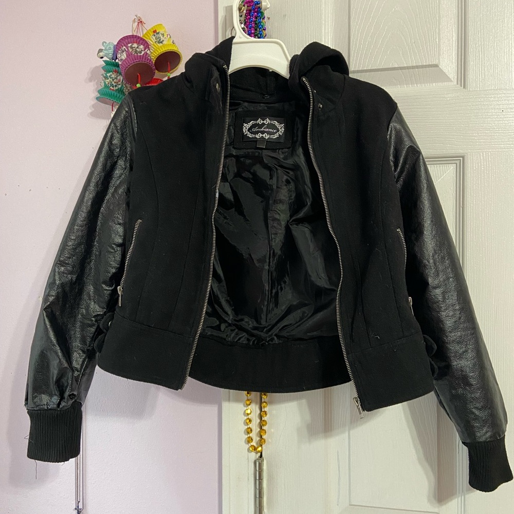 Cropped jacket